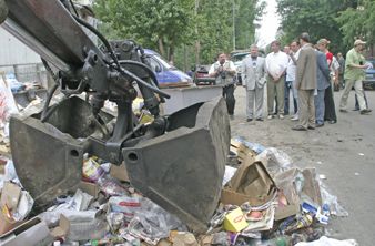 организованный на постоянной основе вывоз мусора позволяет избежать привлечения к административной ответственности и штрафных санкций
